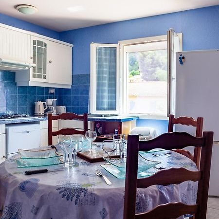 Appartement Avec Piscine Et Cuisine Roquefort-la-Bédoule Dış mekan fotoğraf
