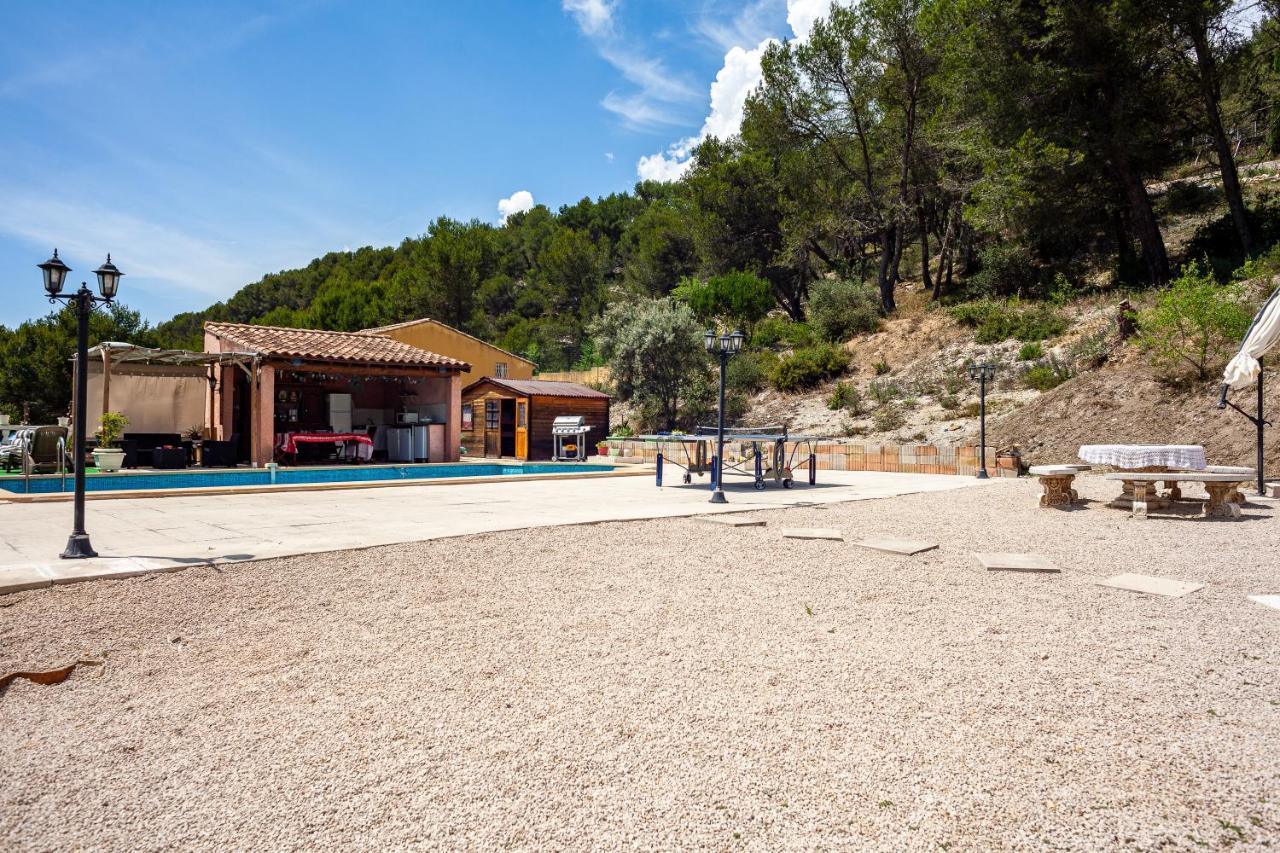 Appartement Avec Piscine Et Cuisine Roquefort-la-Bédoule Dış mekan fotoğraf